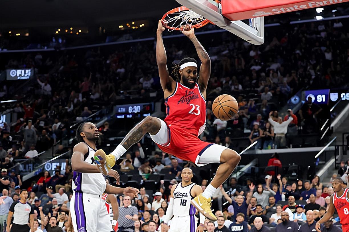 云开体育官网-场上效果其实相当不错，但快船还是不愿意给内线新援多些机会？