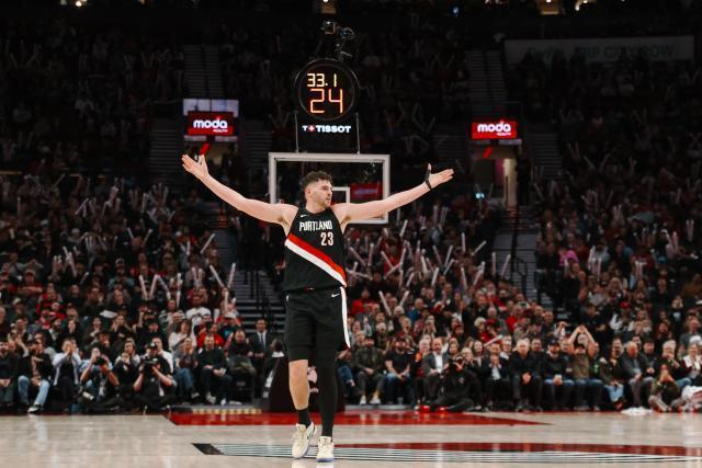 云开体育官网入口-摆烂大年鹤立鸡群！开拓者有望超勇士拿到主场优势